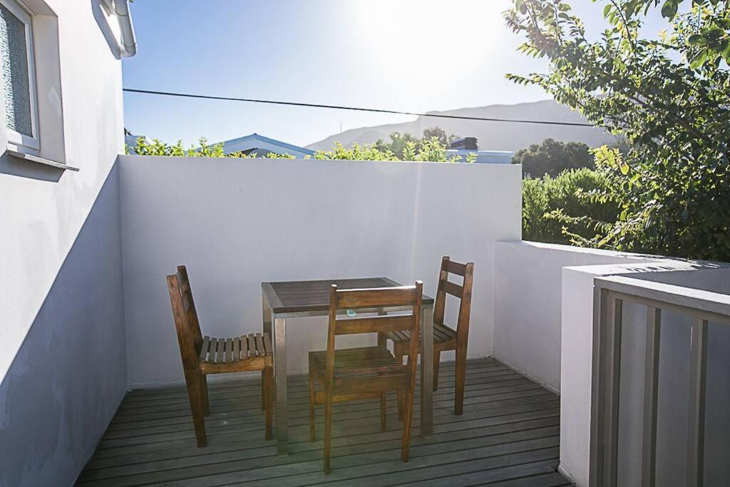 Airconditioned Apartment For 3 Guests. Hermanus Exterior photo